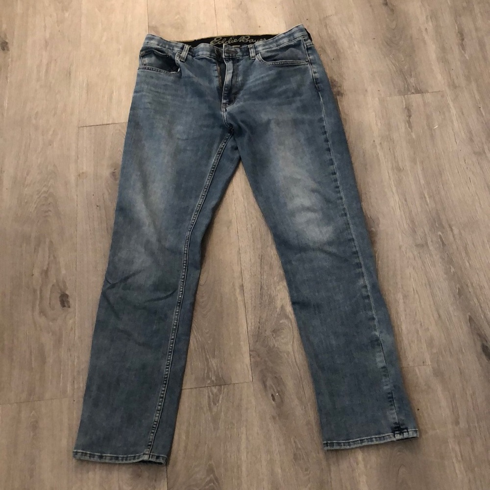 Eddie Bauer Mens Slim 33x32 Light wash jeans